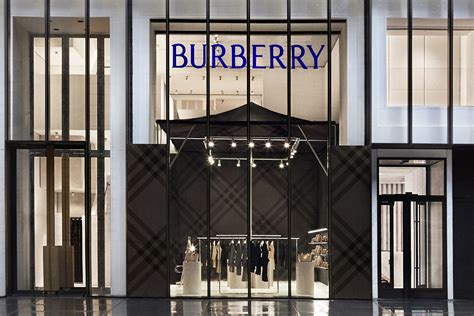 burberry stores in liaoning.